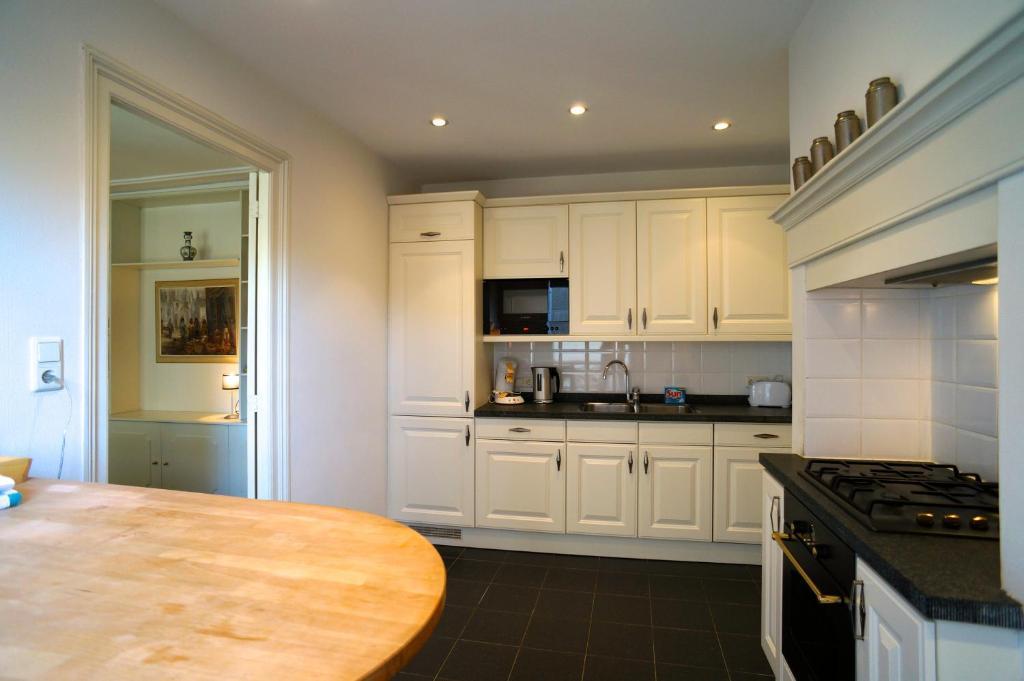 Stayci Serviced Apartments Noordeinde Lahey Oda fotoğraf