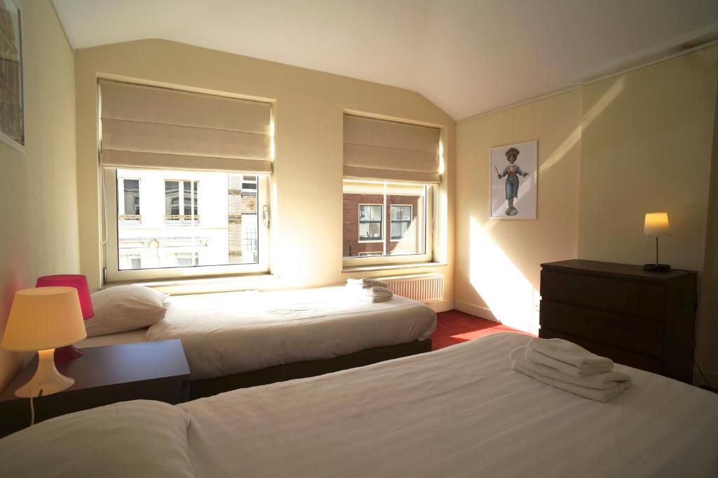 Stayci Serviced Apartments Noordeinde Lahey Oda fotoğraf